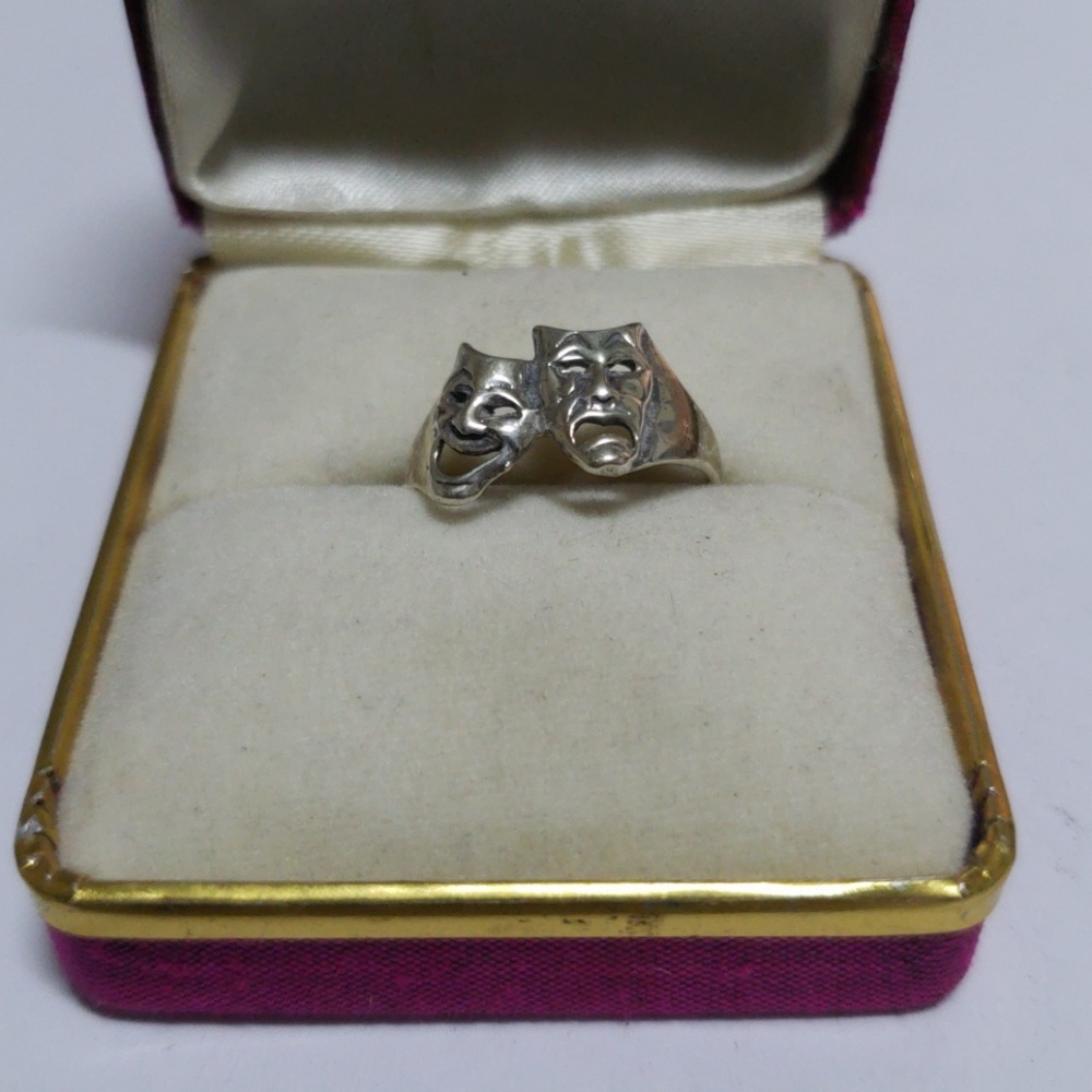 Silver comedy and tragedy ring